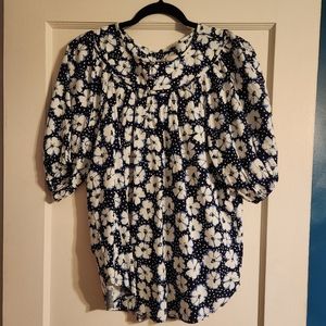 Daisy Round Yoke Puff Sleeve Top
